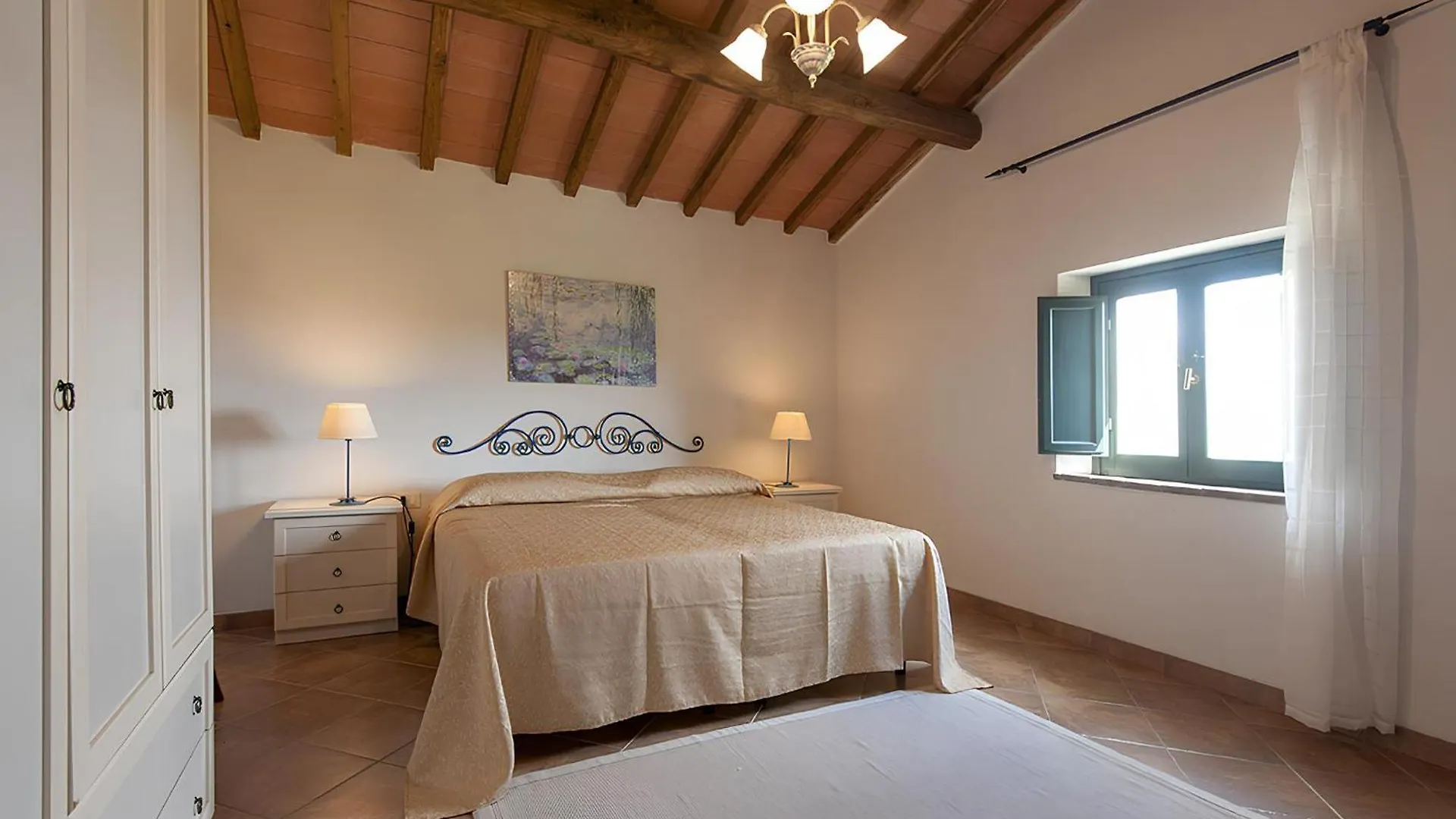 Fattoria Javello - Agriturismo La Casaccia Montemurlo Italy